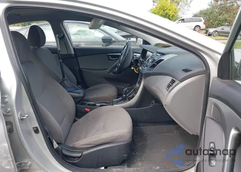 2016 Hyundai Elantra Se из США, поврежденный, VIN 5NPDH4AE5GH663671